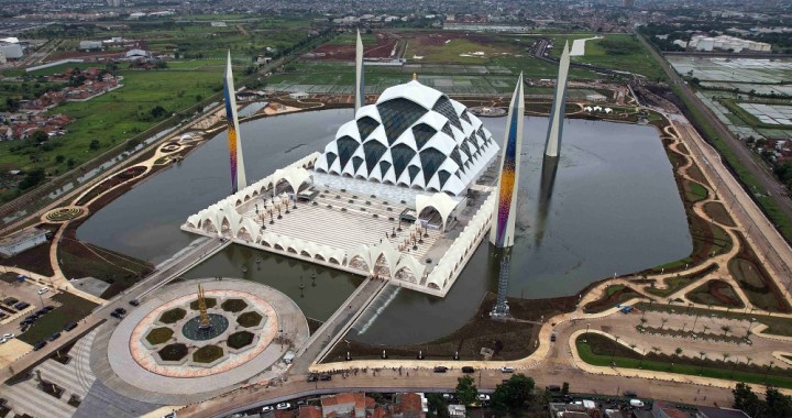 Masjid Al Jabbar Bandung