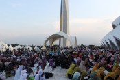 Vibes Dzikir dan Doa Munajat Sholawat Nariyah Al-Ikhlas di Masjid Raya Al Jabbar